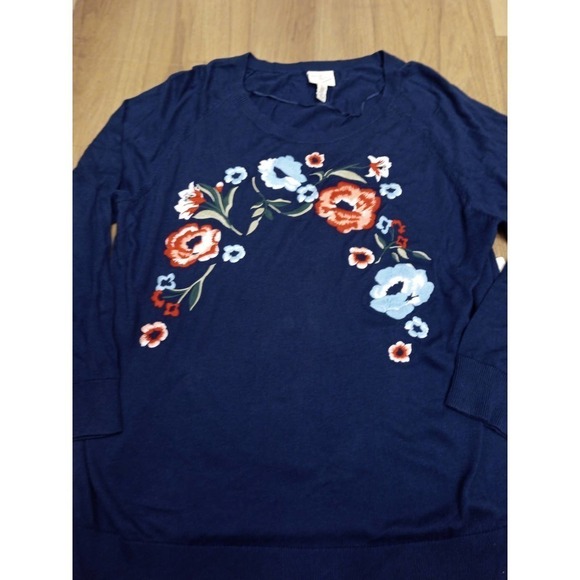 NWT St John's Bay Women 2X Floral Flower Embroidered Blue Sweater - Picture 2 of 6